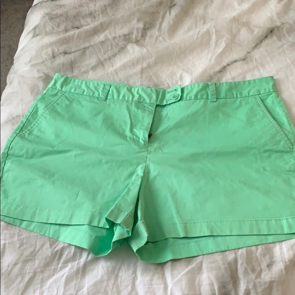 Mint green vineyard vines shorts